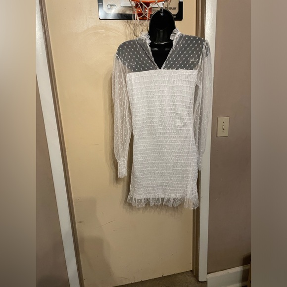 18 centimeters sz medium white long sleeve sheer dress eyelet closure ptp 14 in - Picture 2 of 6